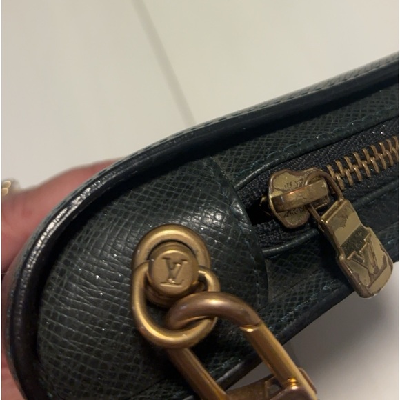 Louis Vuitton Taiga Leather Orsay Clutch Forest Green - Picture 6 of 14